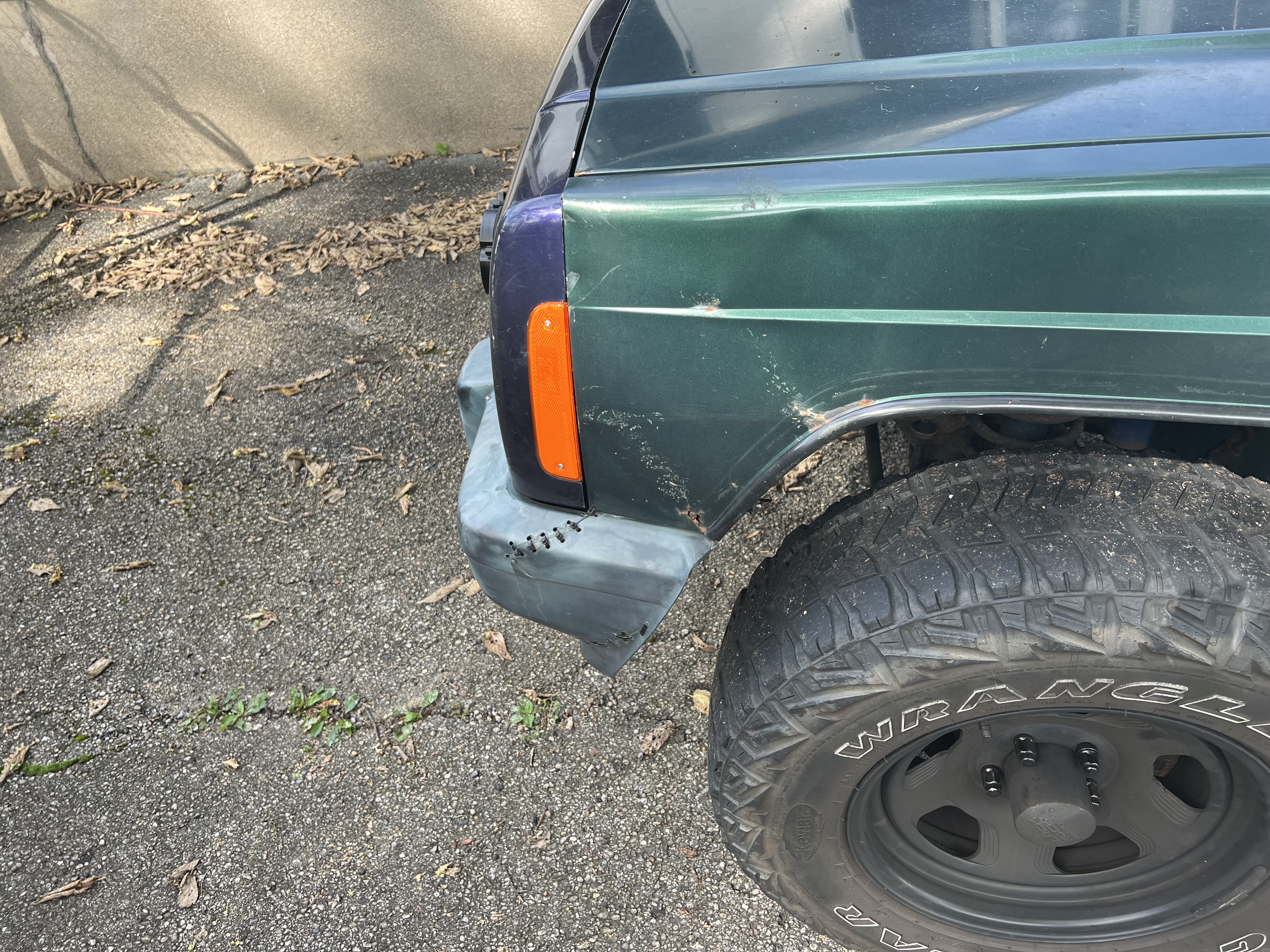 Used 2001 Jeep Cherokee Sport AWD/4WD image 11