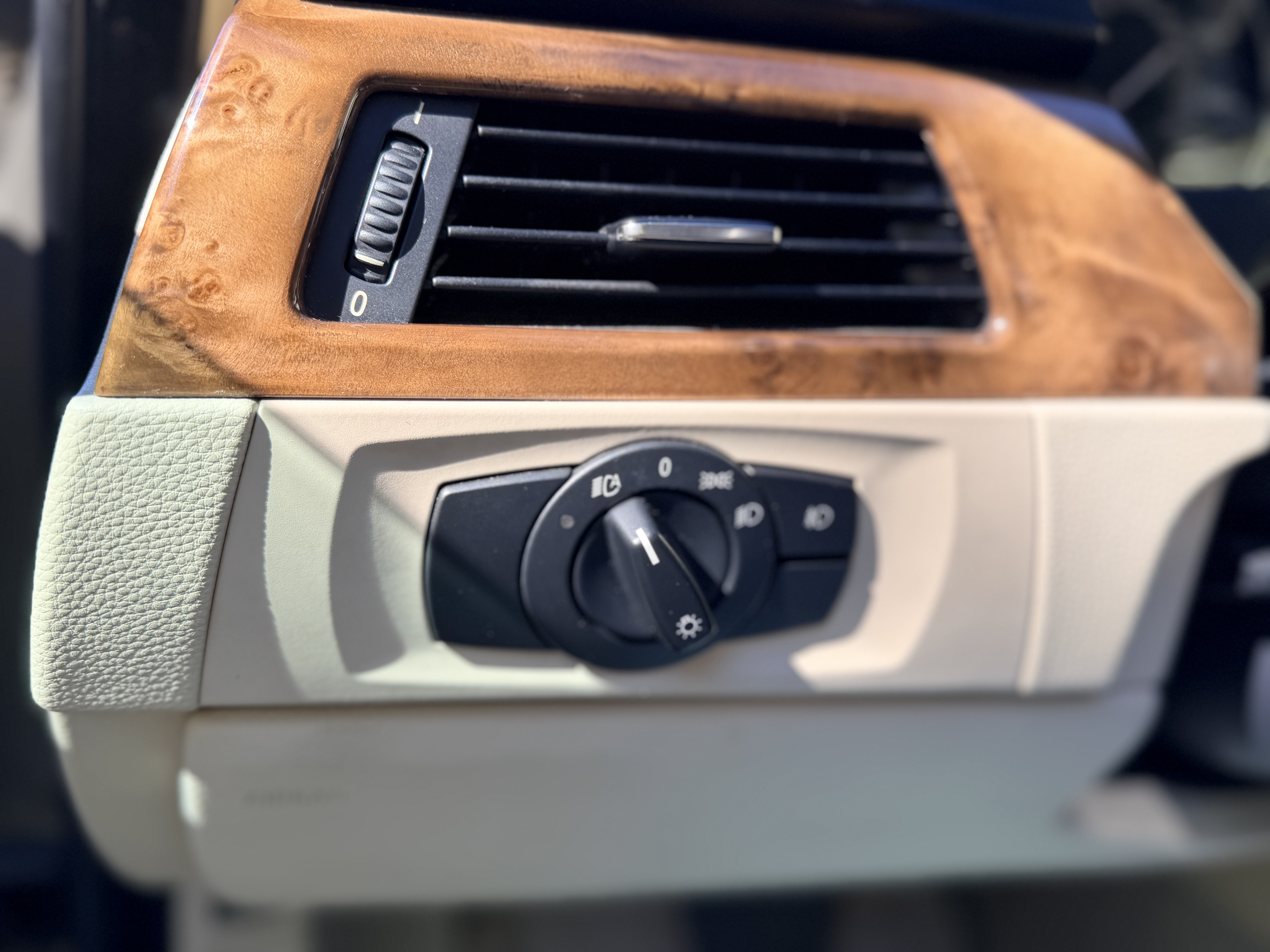 Used 2007 BMW 335i Convertible RWD image 17