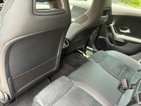 Used 2022 Mercedes-Benz CLA 250 image 21