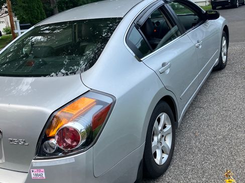 Used 2009 Nissan Altima 2.5 SL w/ SL Pkg image 6
