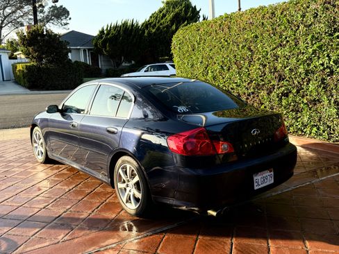 Used 2005 INFINITI G35 Sedan w/ (P03) Premium Pkg C image 2