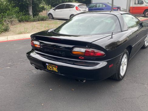 Used 2002 Chevrolet Camaro Z28 w/ Preferred Equipment Group 2 RWD image 4