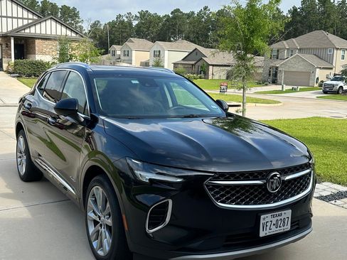 Used 2023 Buick Envision Avenir FWD image 1