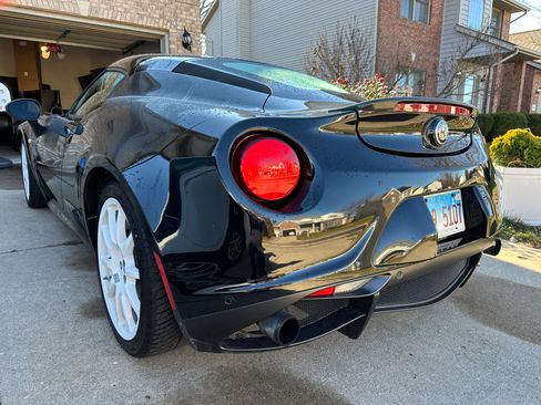 Used 2017 Alfa Romeo 4C Coupe w/ Coupe Track Package 1 image 5