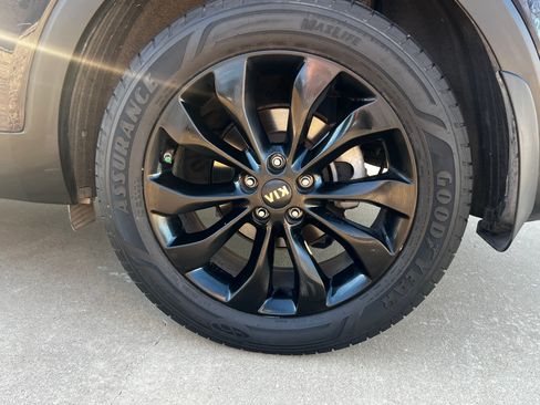 Used 2020 Kia Sorento EX image 6