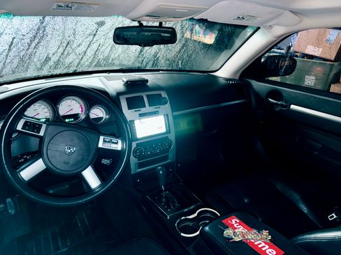 Used 2010 Dodge Charger R/T image 6