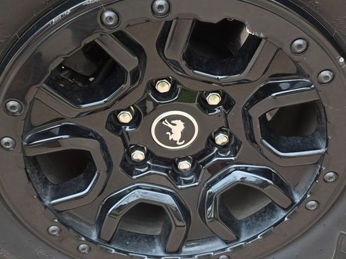 Used 2022 Ford Bronco Wildtrak image 13