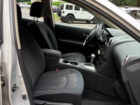 Used 2014 Nissan Rogue S w/ Convenience Package AWD/4WD image 12