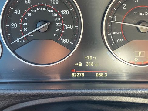 Used 2018 BMW 330i 330i Sedan 4D w/ Convenience Package image 4