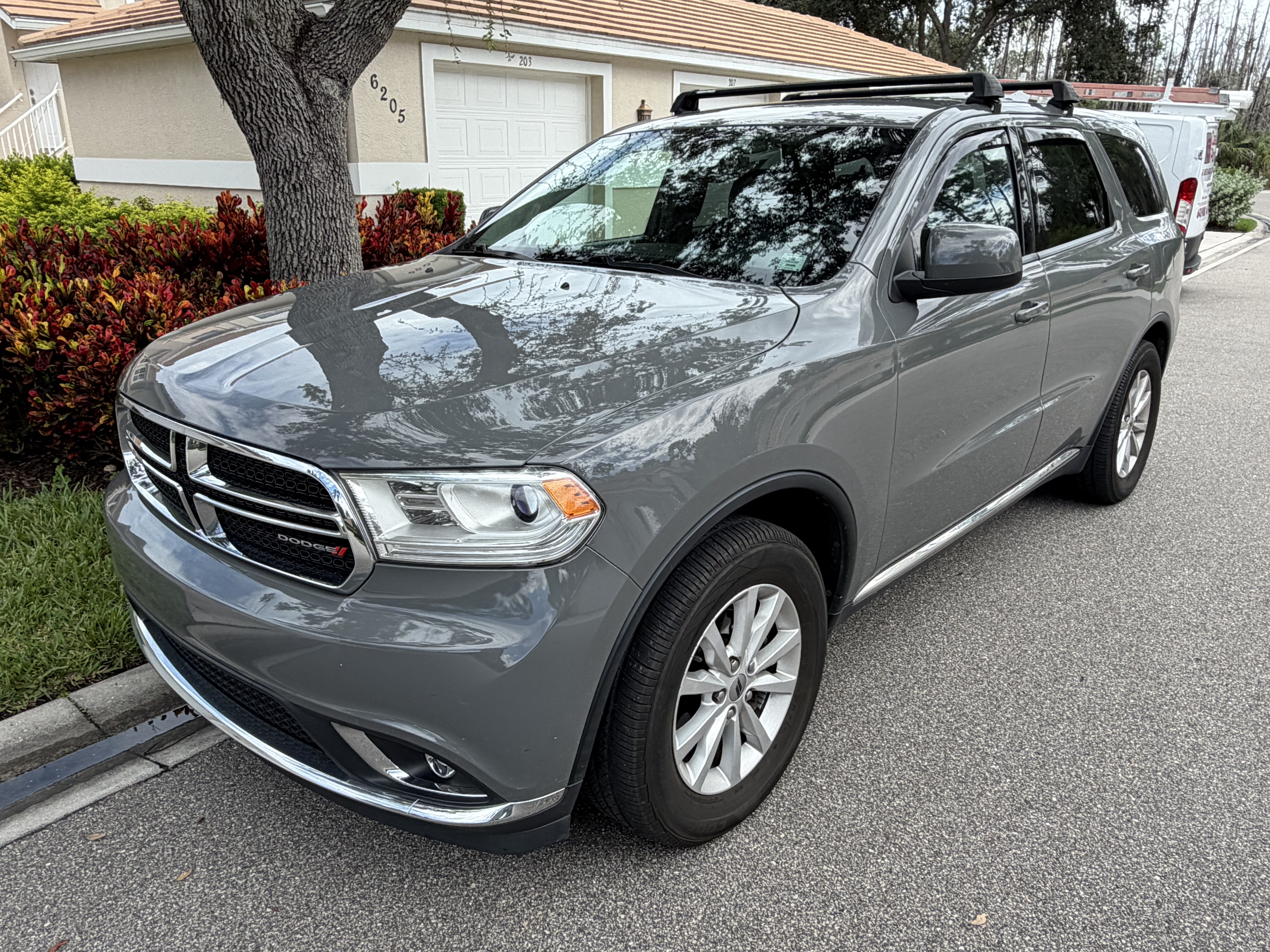 Used 2020 Dodge Durango SXT w/ Trailer Tow Group IV AWD/4WD image 1