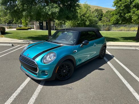 Used 2016 MINI Cooper Convertible image 2
