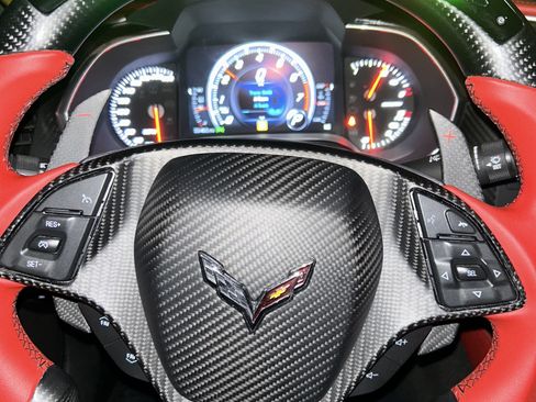 Used 2016 Chevrolet Corvette Z06 w/ 3LZ Preferred Equipment Group image 11