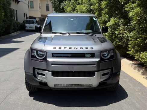 Used 2023 Land Rover Defender 90 S AWD/4WD image 12
