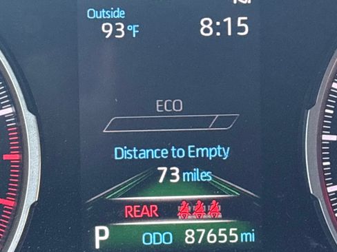 Used 2019 Toyota RAV4 XLE Premium FWD image 8