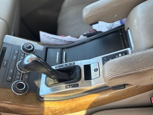 Used 2013 Land Rover Range Rover Sport HSE LUX image 16