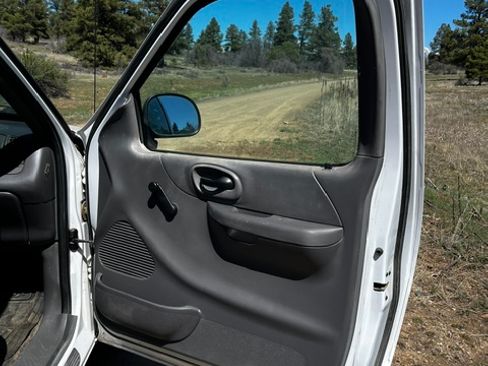 Used 2003 Ford F150 XL RWD image 14