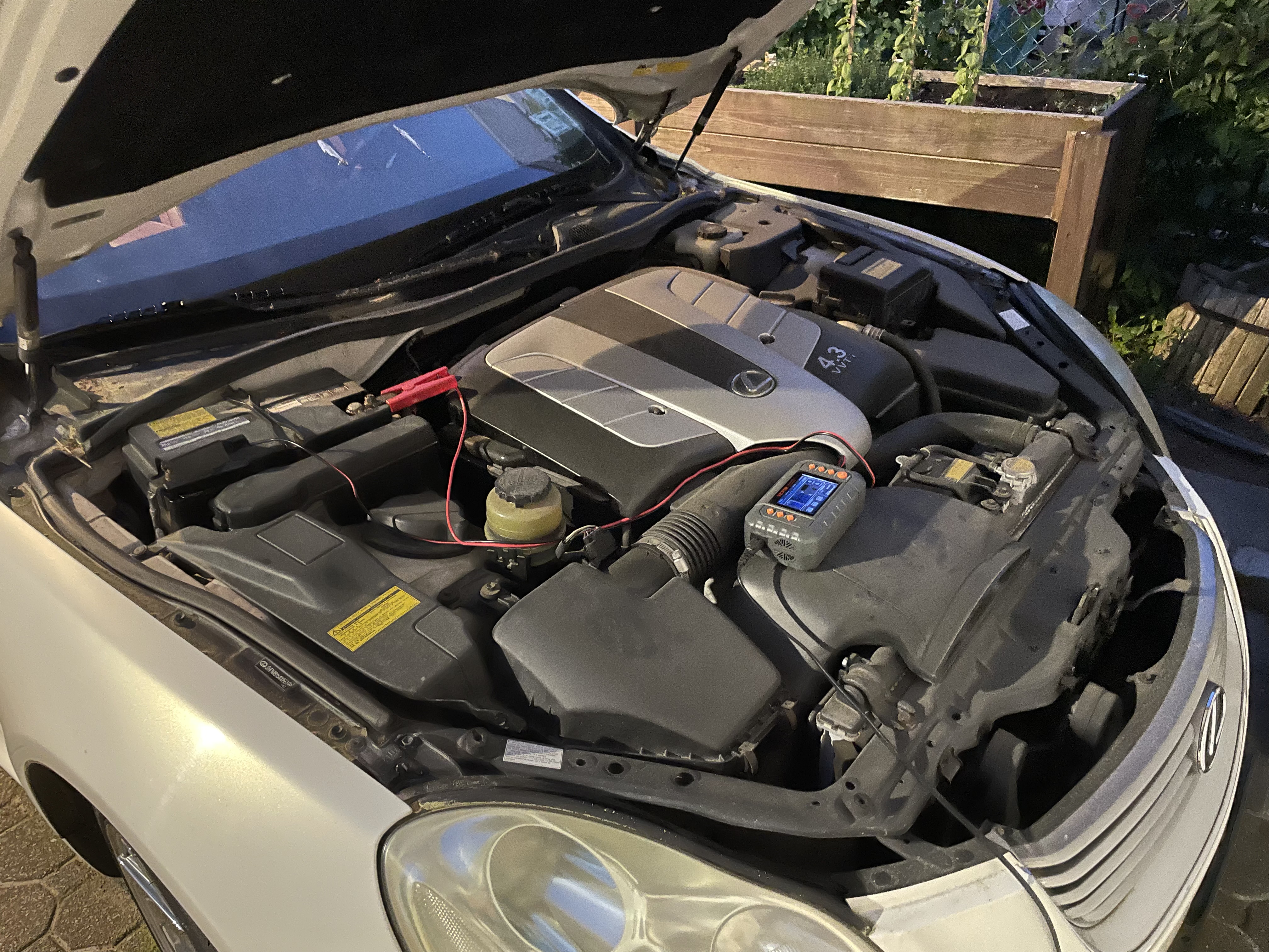 Used 2004 Lexus SC 430 Convertible RWD image 4