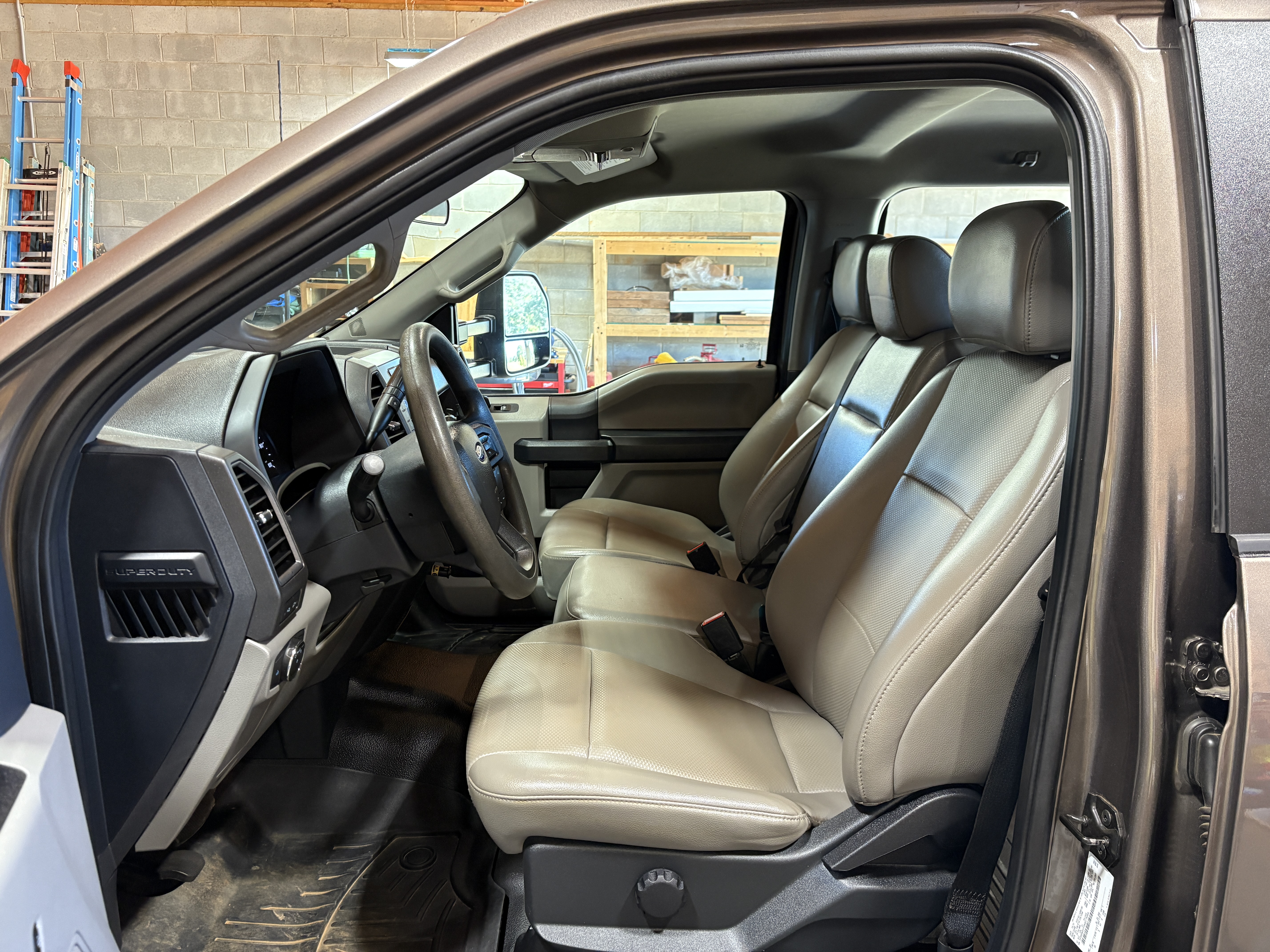 Used 2022 Ford F450 XL w/ Power Equipment Group AWD/4WD image 2