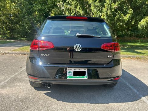 Used 2017 Volkswagen Golf Wolfsburg Edition image 5
