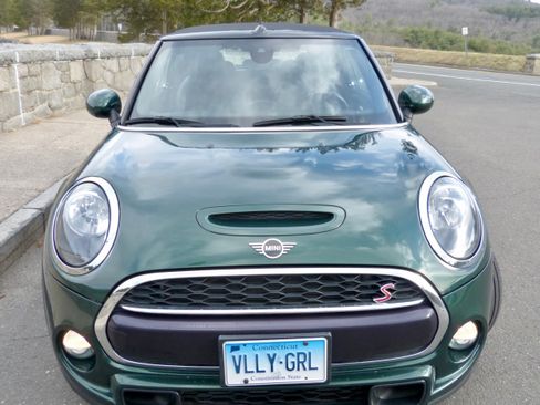 Used 2019 MINI Cooper S image 6