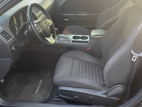Used 2013 Dodge Challenger R/T RWD image 21