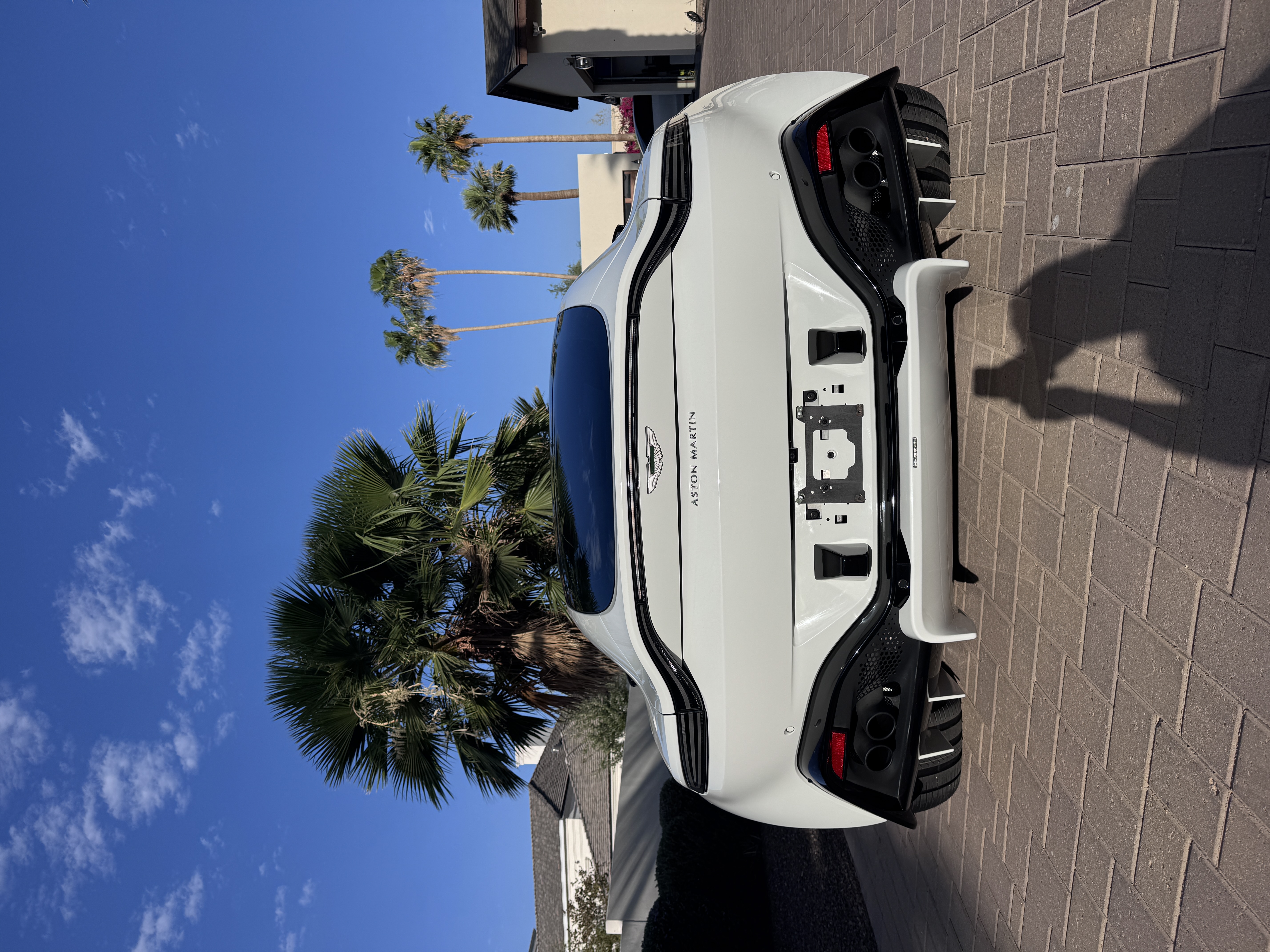 Used 2020 Aston Martin V8 Vantage Coupe RWD image 26