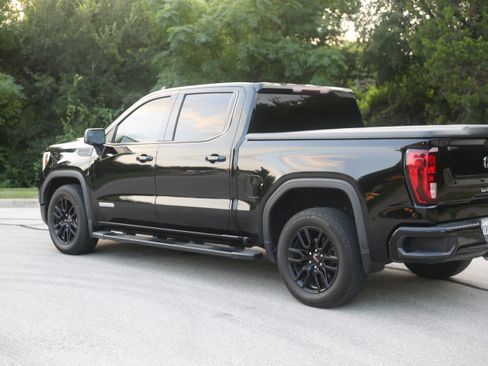 Used 2021 GMC Sierra 1500 Elevation RWD image 9
