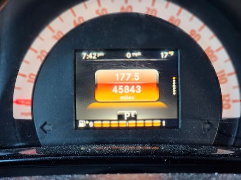 Used 2016 smart fortwo passion image 12