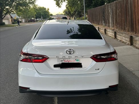 Used 2023 Toyota Camry LE FWD image 4