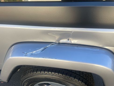 Used 2016 Jeep Wrangler Sahara w/ Connectivity Group image 6