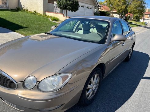 Used 2007 Buick LaCrosse CXL w/ Driver Confidence Package image 2