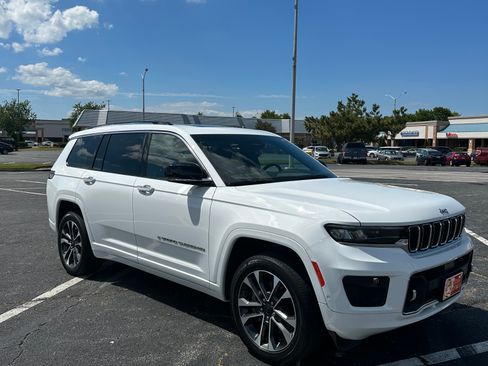 Used 2023 Jeep Grand Cherokee L Overland w/ Rear Seat Video Group I RWD image 1
