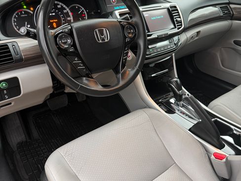 Used 2016 Honda Accord EX-L image 12