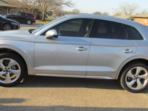 Used 2023 Audi Q5 2.0T Premium Plus AWD/4WD image 5