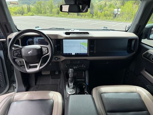 Used 2023 Ford Bronco Wildtrak AWD/4WD image 15