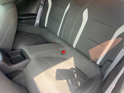 Used 2016 Chevrolet Camaro LT image 15