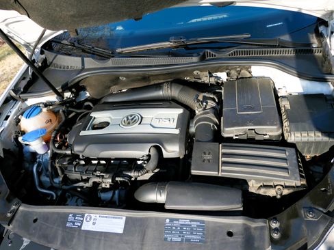 Used 2011 Volkswagen Golf 4-Door image 31