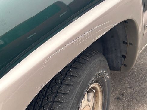 Used 2002 GMC Sierra 1500 4x4 Extended Cab w/ SLT Marketing Option Pkg image 17