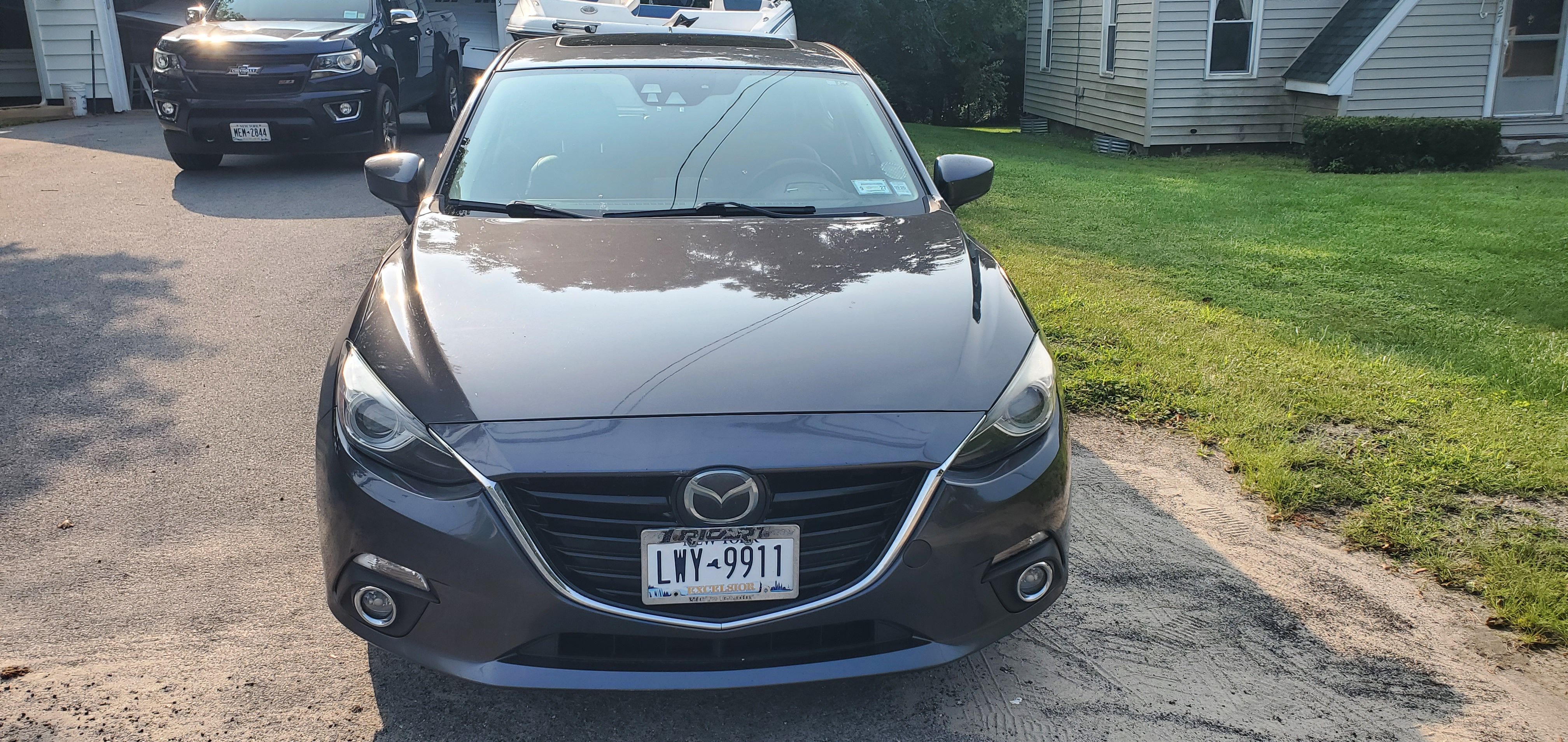 Used 2016 MAZDA MAZDA3 s Grand Touring w/ Technology Package FWD image 4