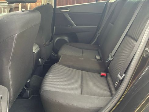 Used 2013 MAZDA MAZDA3 i SV image 13