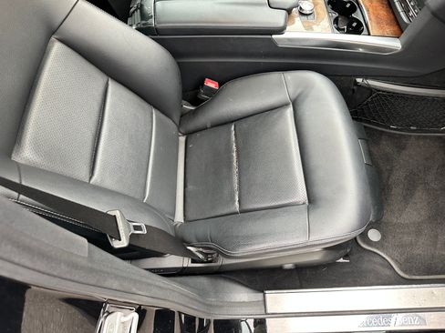 Used 2014 Mercedes-Benz E 350 4MATIC Sedan image 15