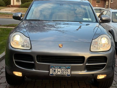 Used 2006 Porsche Cayenne S Titanium Edition image 1