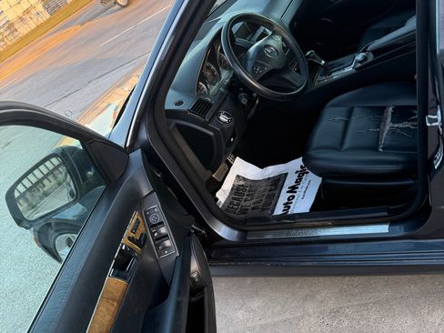 Used 2009 Mercedes-Benz C 350 Sport image 8