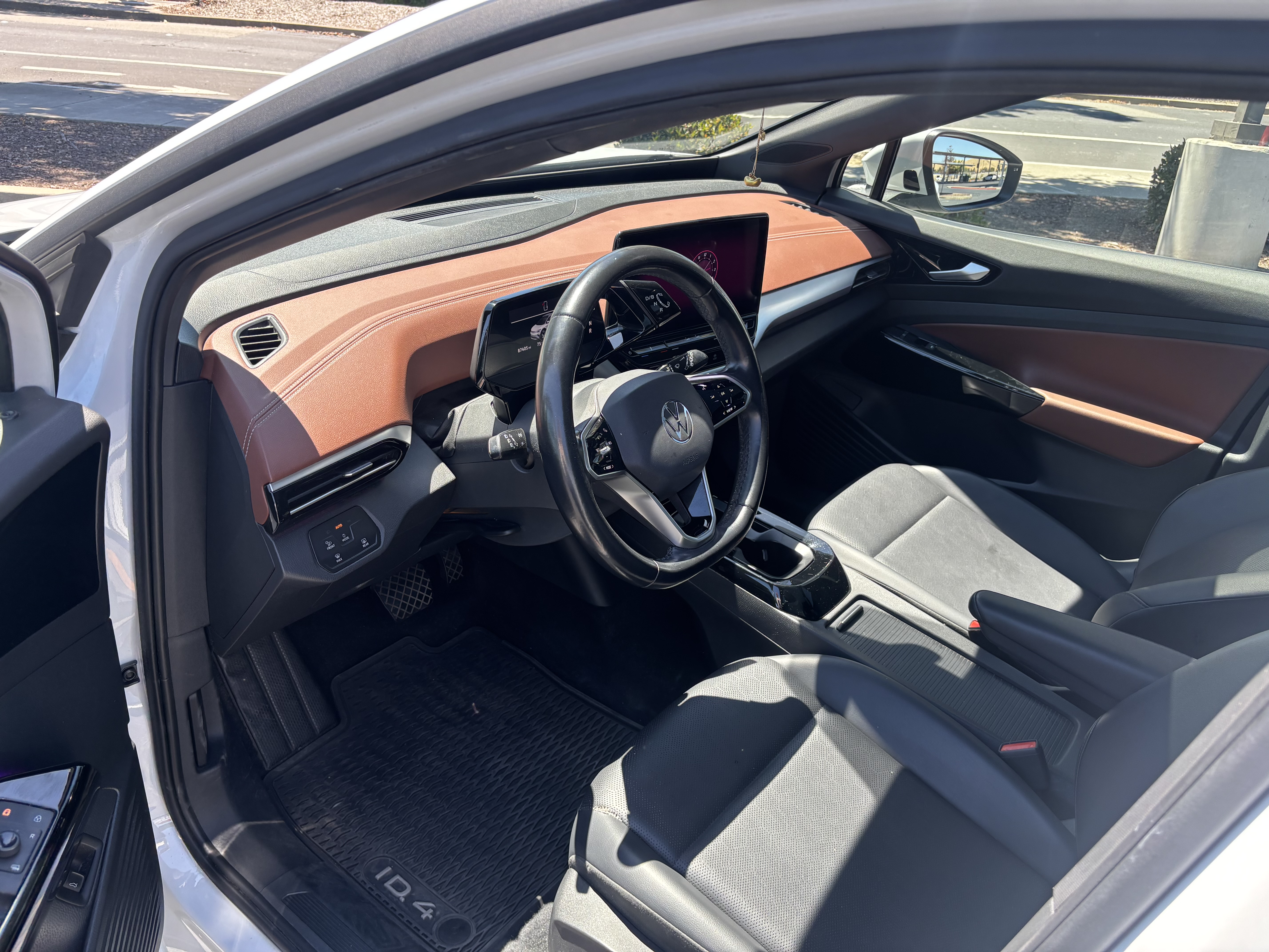 Used 2021 Volkswagen ID.4 Pro S w/ ID.4 Protection Package RWD image 10