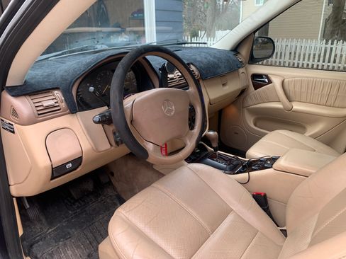 Used 2001 Mercedes-Benz ML 320 4MATIC image 15