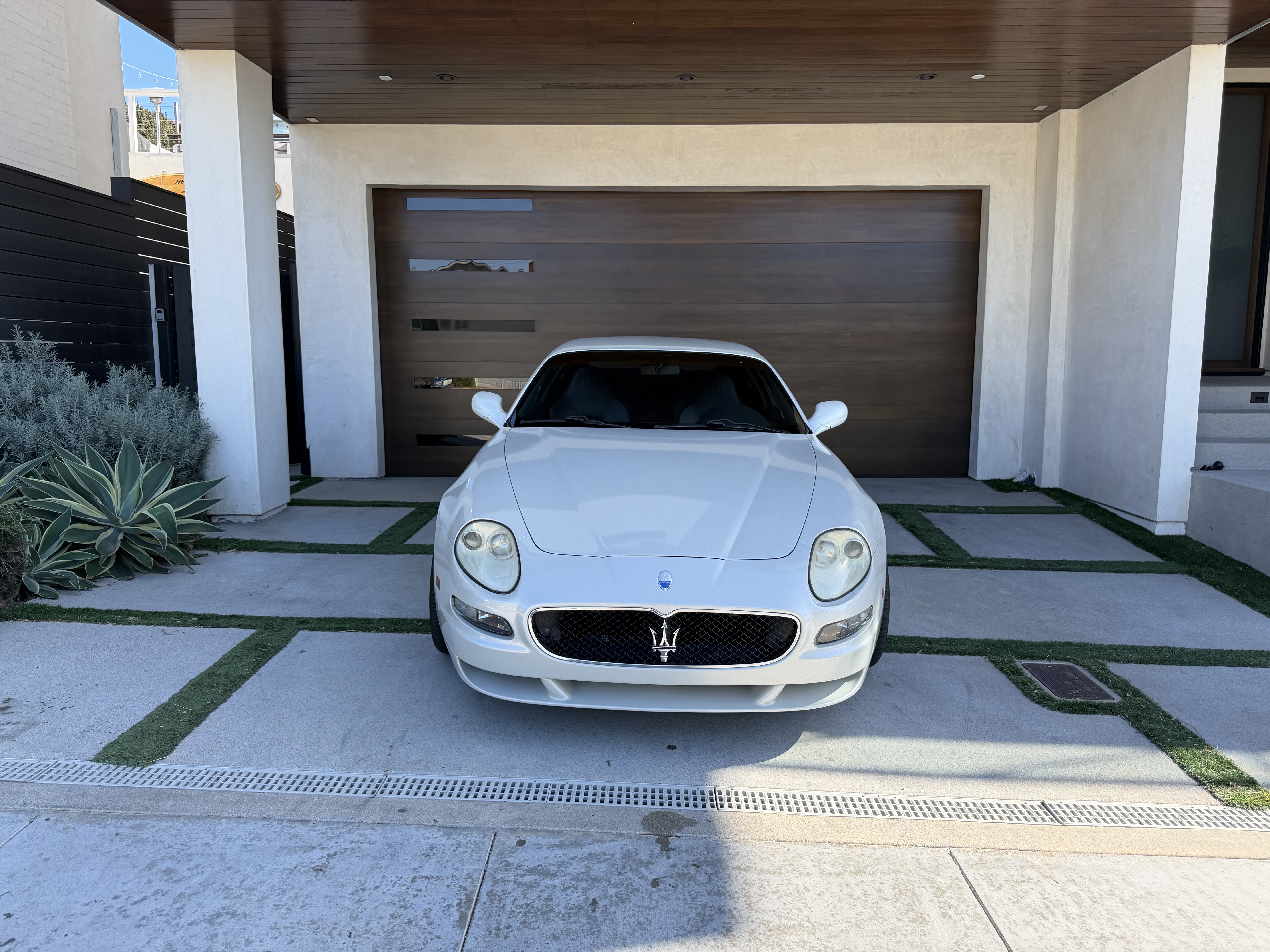 Used 2005 Maserati GranSport Coupe RWD image 4