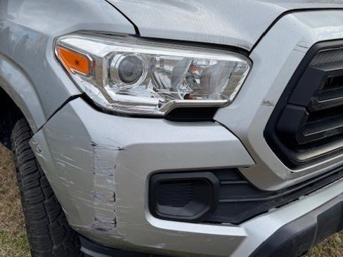 Used 2022 Toyota Tacoma SR image 27