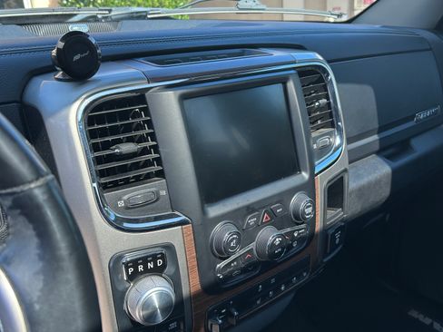 Used 2015 RAM 1500 Laramie w/ Convenience Group image 13
