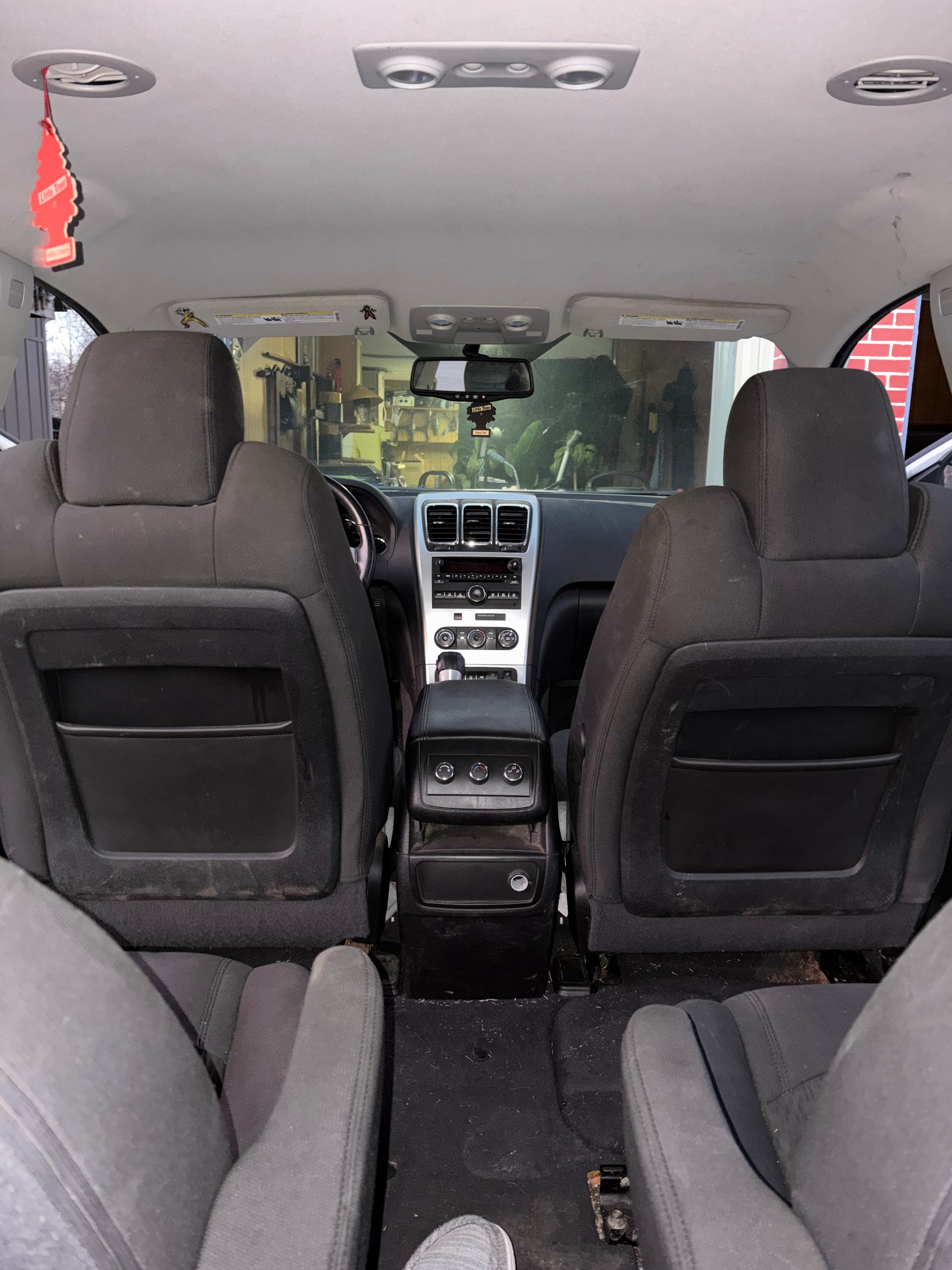 Used 2012 GMC Acadia SLE FWD image 12