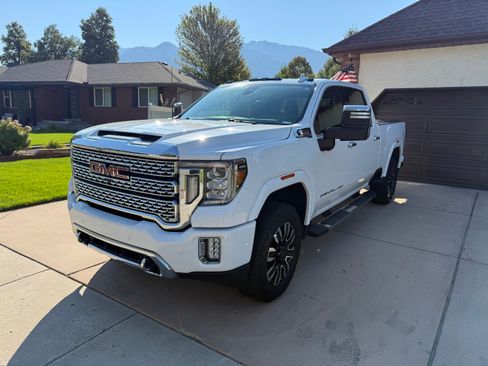 Used 2020 GMC Sierra 2500 Denali w/ Denali Ultimate Package image 5
